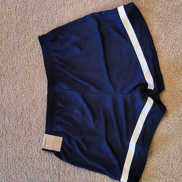 3 pair Women's workout shorts - Picture 4 of 16